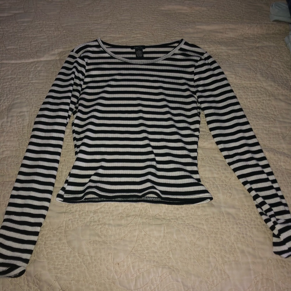 Crop Long Sleeve Striped Shirt